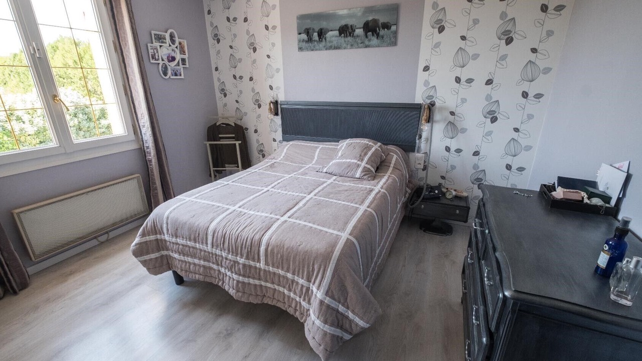 Photo of Bedroom in Maubec