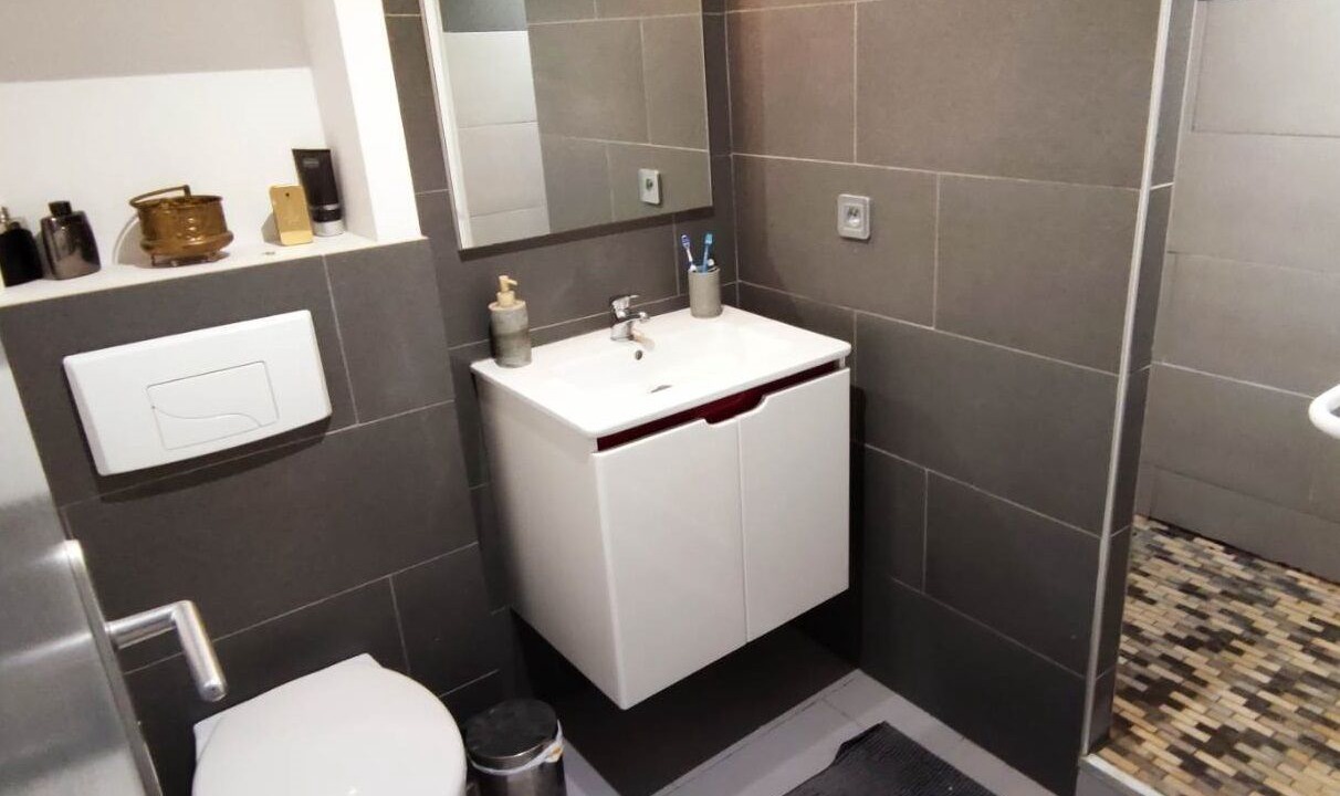 Photo of Bathroom in Saint-Martin-de-Crau