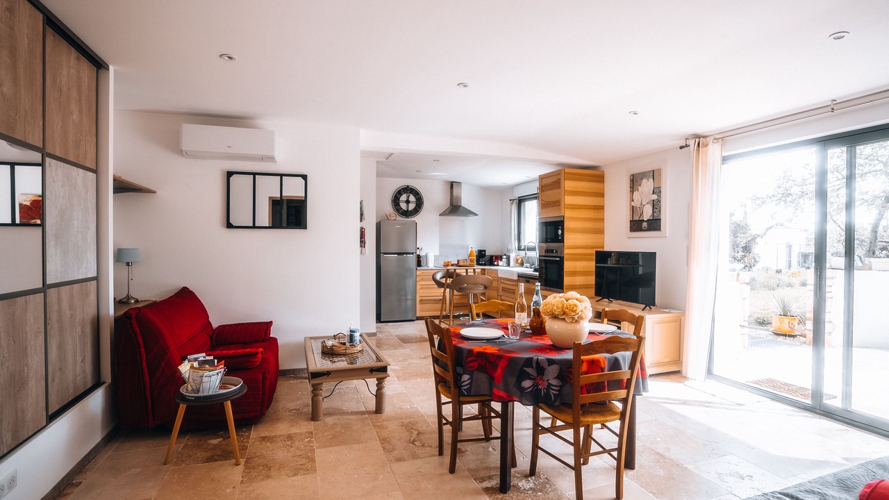 Photo of Livingroom in Saint-Paulet-de-Caisson