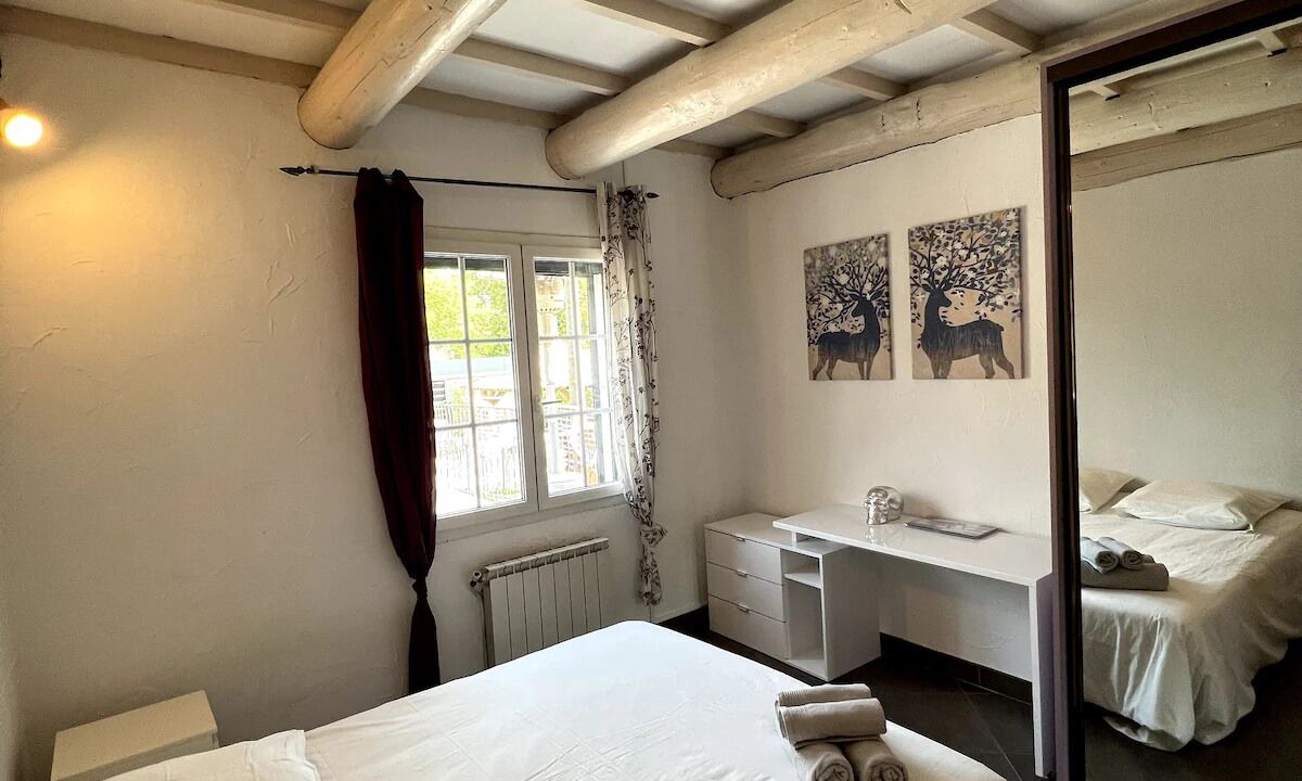 Photo of Bedroom in Arpaillargues-et-Aureillac