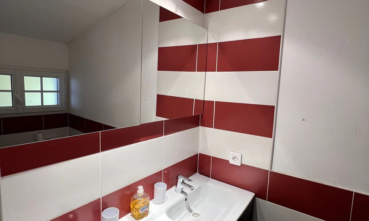 Photo of Bathroom in Arpaillargues-et-Aureillac
