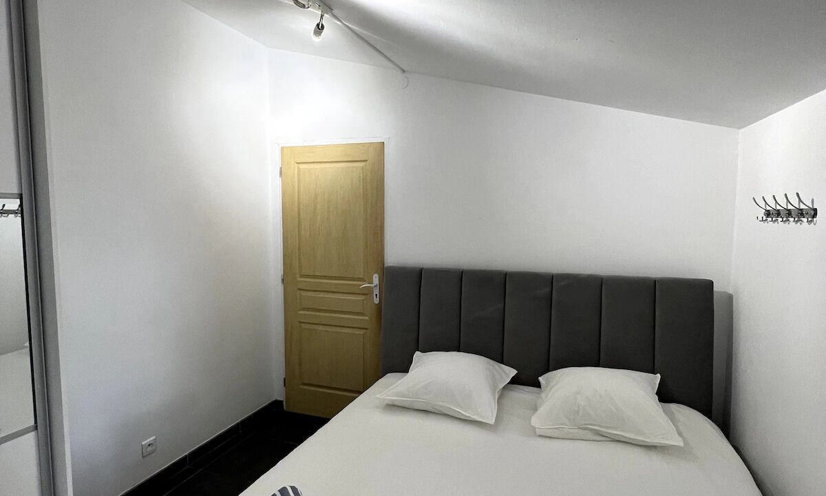 Photo of Bedroom in Arpaillargues-et-Aureillac