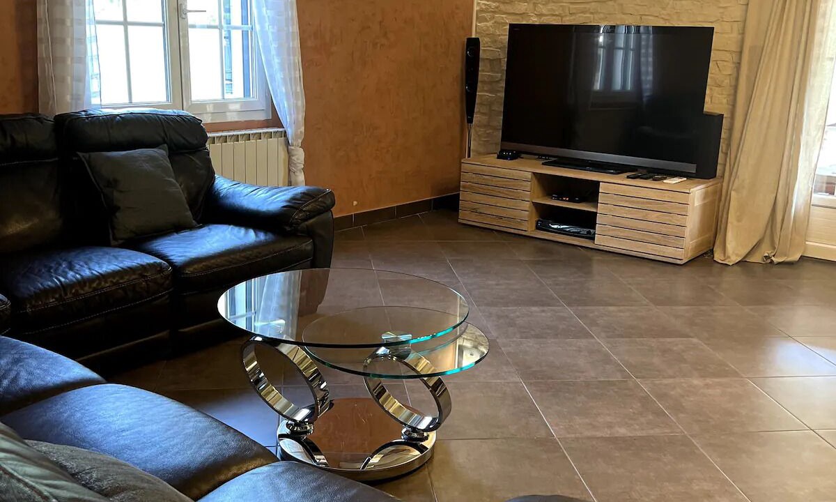 Photo of Livingroom in Arpaillargues-et-Aureillac