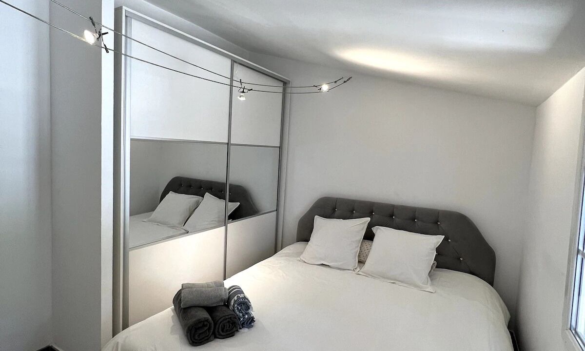Photo of Bedroom in Arpaillargues-et-Aureillac