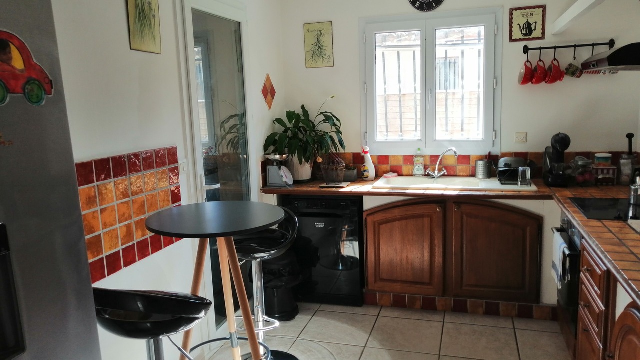 Photo of Kitchen in Saint-Etienne-du-Gres