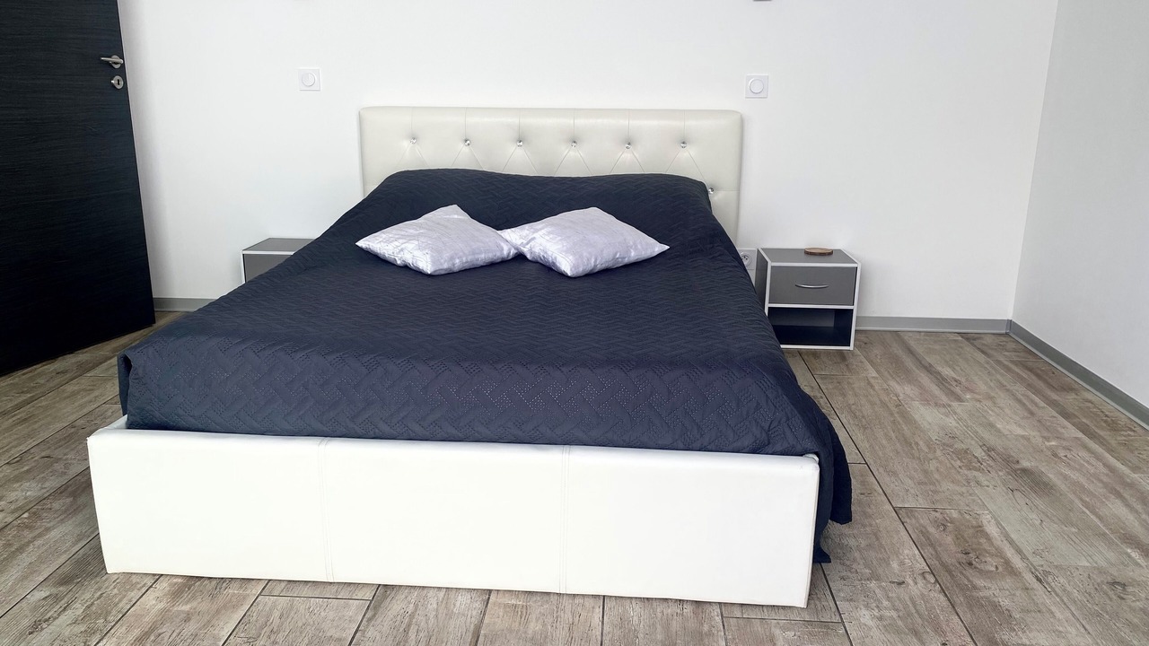 Photo of Bedroom in Ensues-la-Redonne