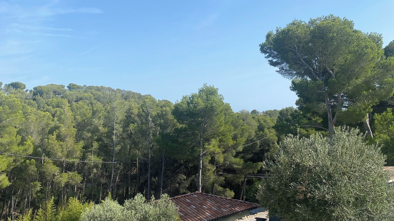 Photo of Outdoor in Ensues-la-Redonne