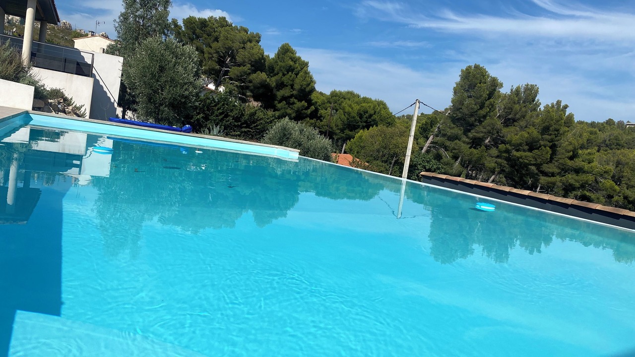 Photo of Outdoor in Ensues-la-Redonne