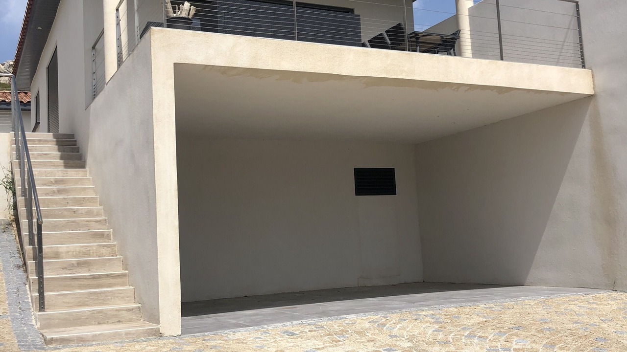 Photo of Outdoor in Ensues-la-Redonne