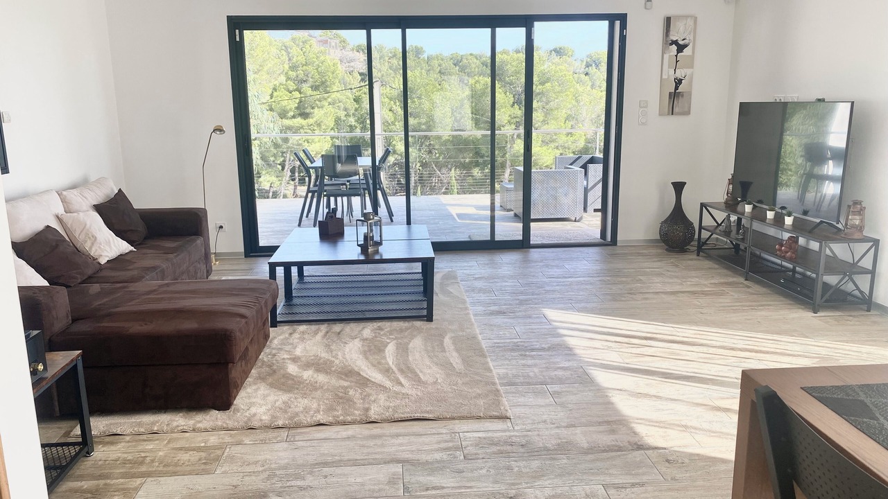 Photo of Livingroom in Ensues-la-Redonne