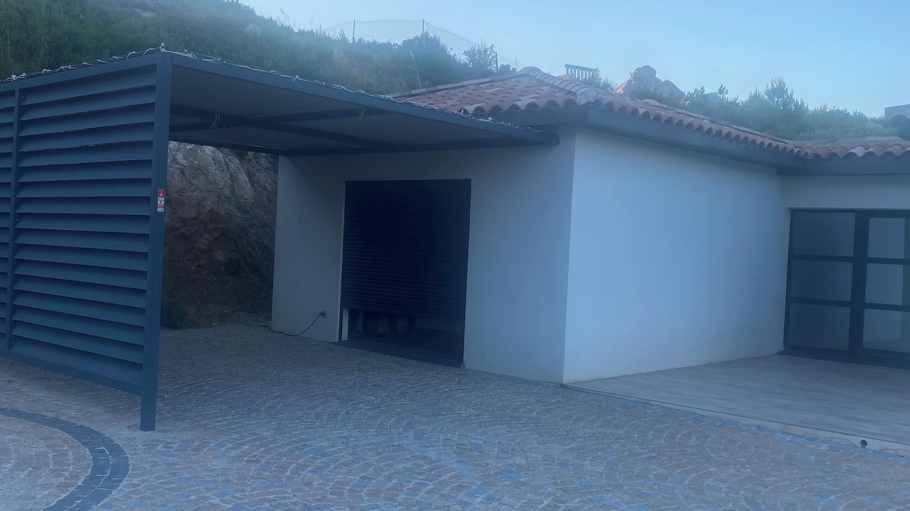 Photo of Outdoor in Ensues-la-Redonne