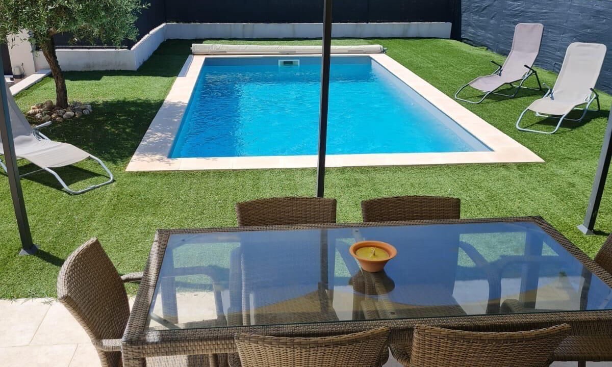 Photo of Outdoor in Chateauneuf-de-Gadagne