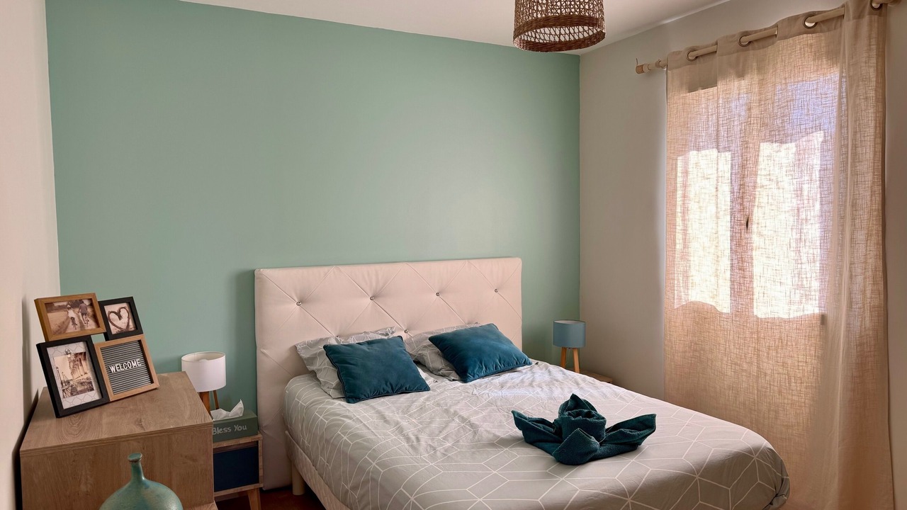 Photo of Bedroom in Chateauneuf-de-Gadagne