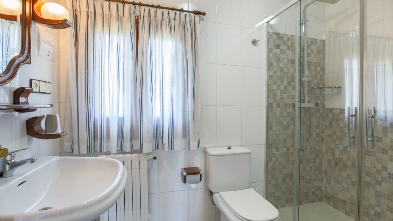 Photo of Bathroom in Samieira