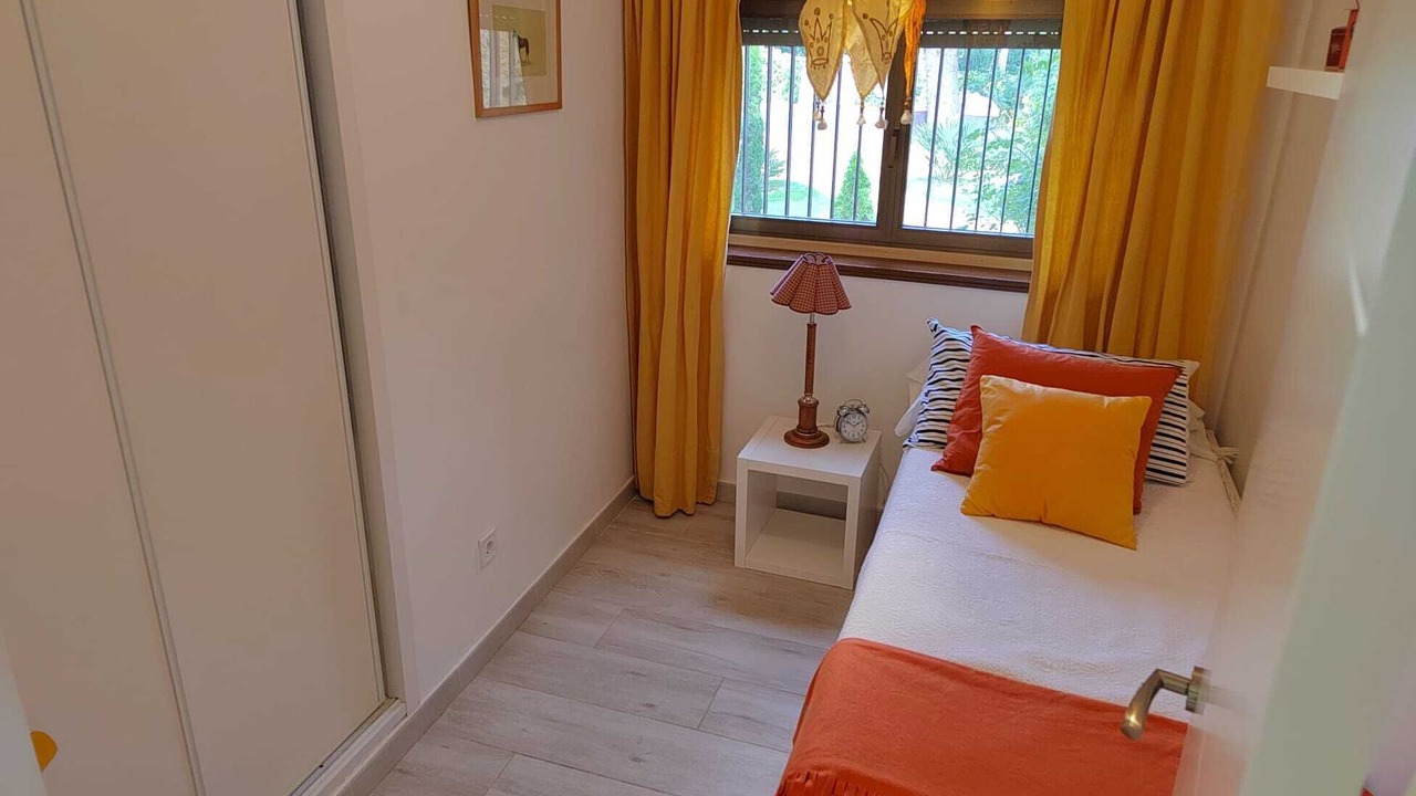 Photo of Bedroom in Los Angeles de San Rafael