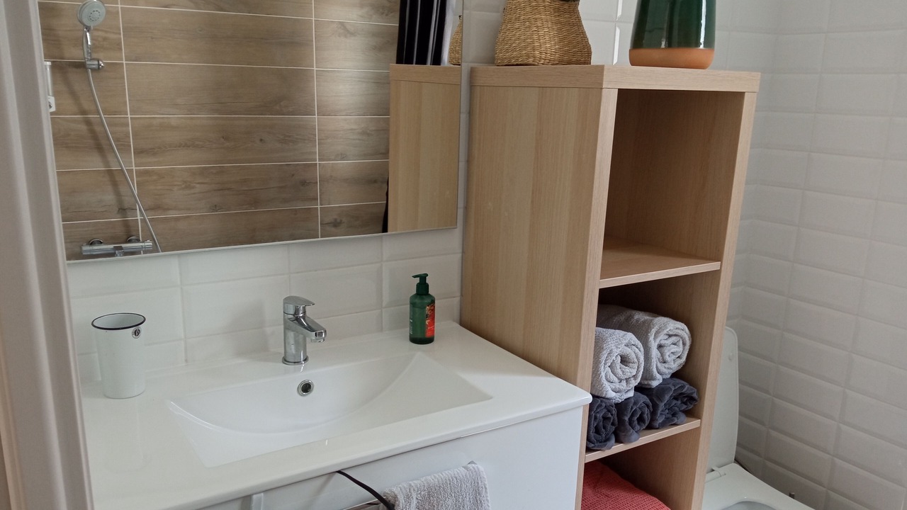 Photo of Bathroom in Labastide-de-Virac