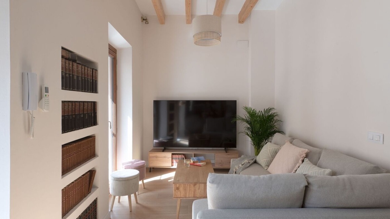 Photo of Livingroom in Alameda
