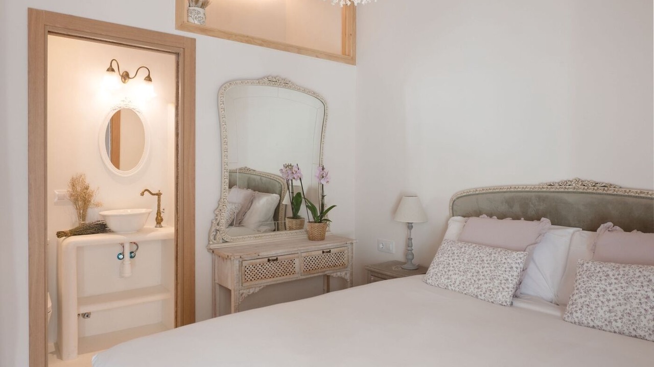Photo of Bedroom in Alameda