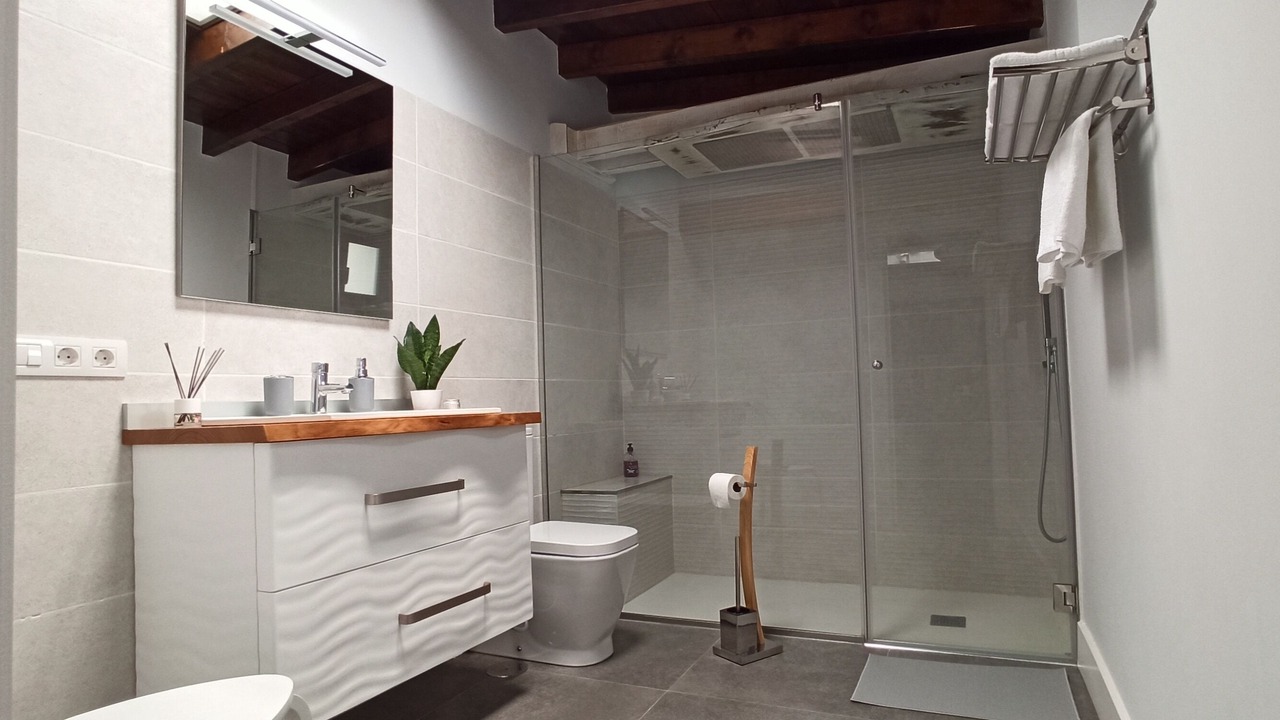 Photo of Bathroom in Los Realejos