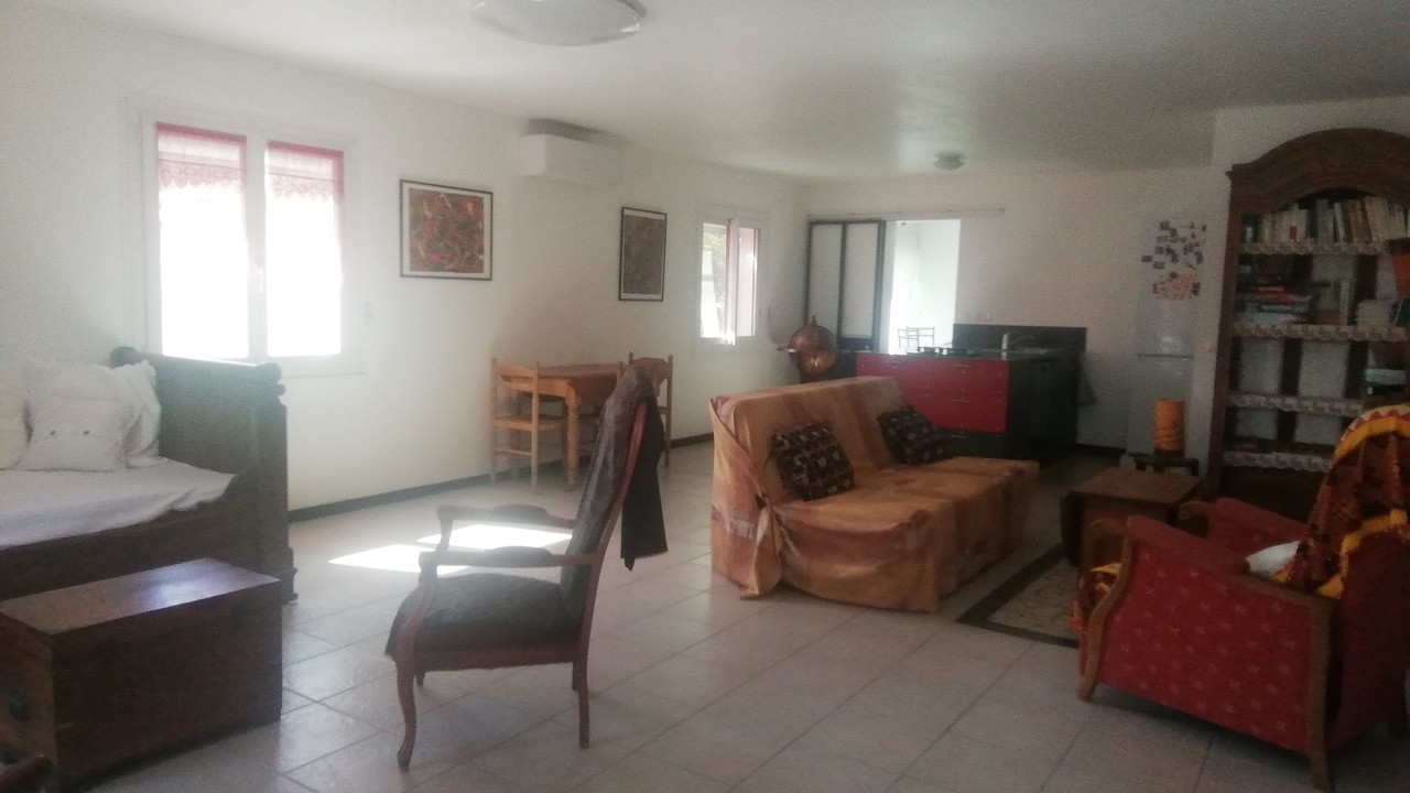 Photo of Livingroom in Saint-Quentin-la-Poterie