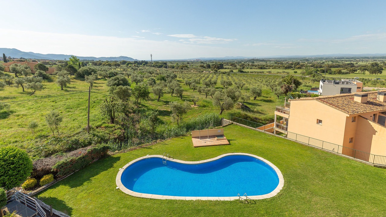 Photo of Outdoor in El Mas Isaac