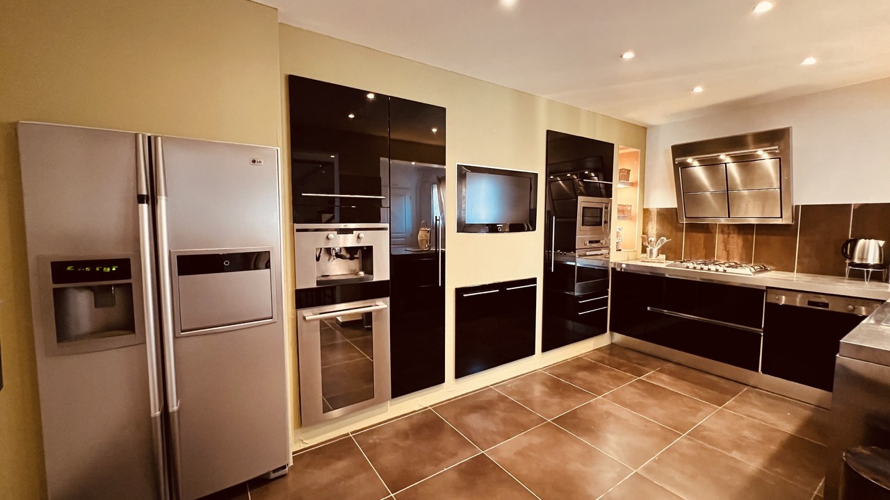 Photo of Kitchen in Quartier Administrations