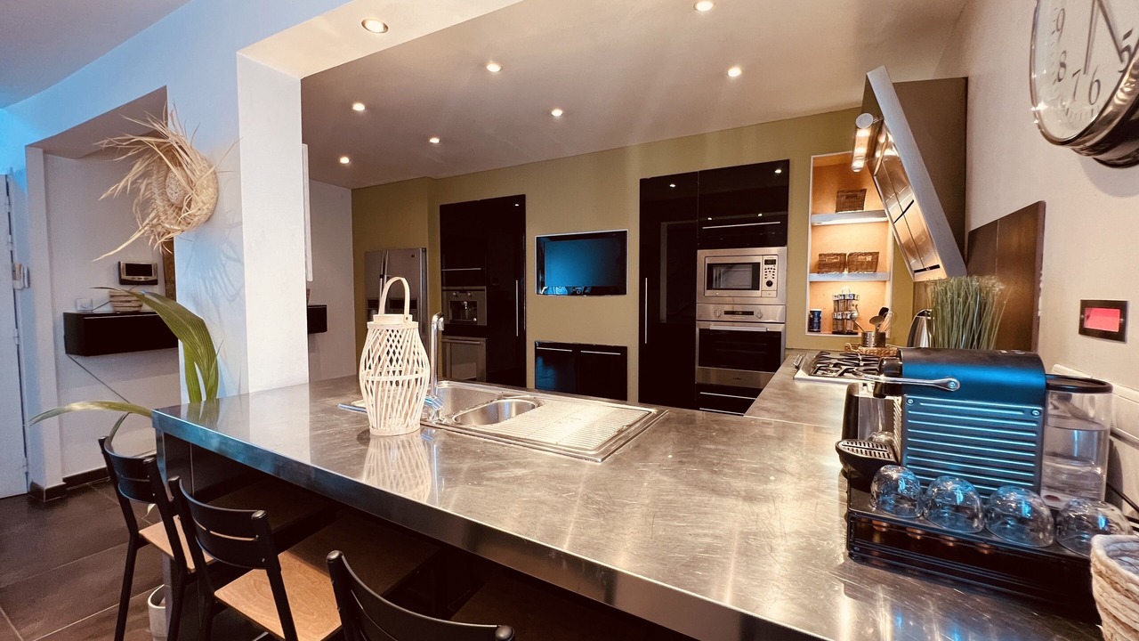 Photo of Kitchen in Quartier Administrations