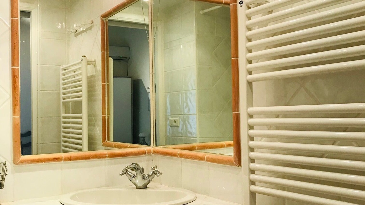 Photo of Bathroom in Le Puy-Sainte-Reparade