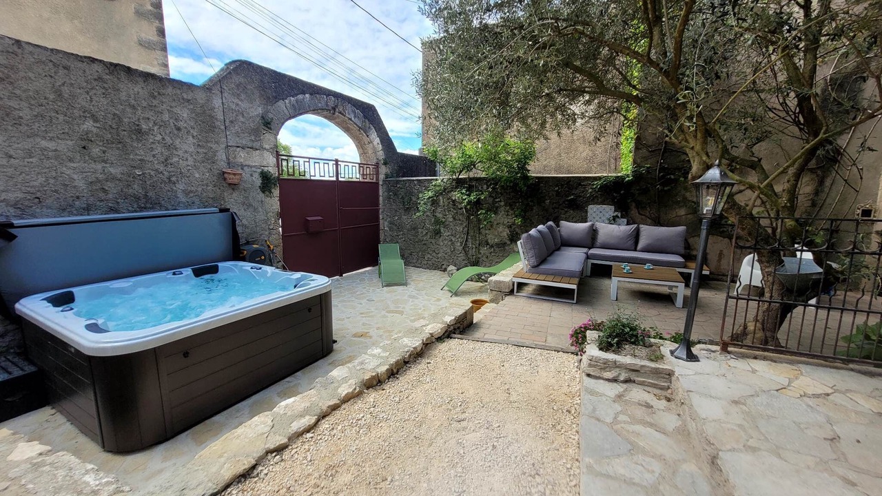 Photo of Patio Balcony in Sagries