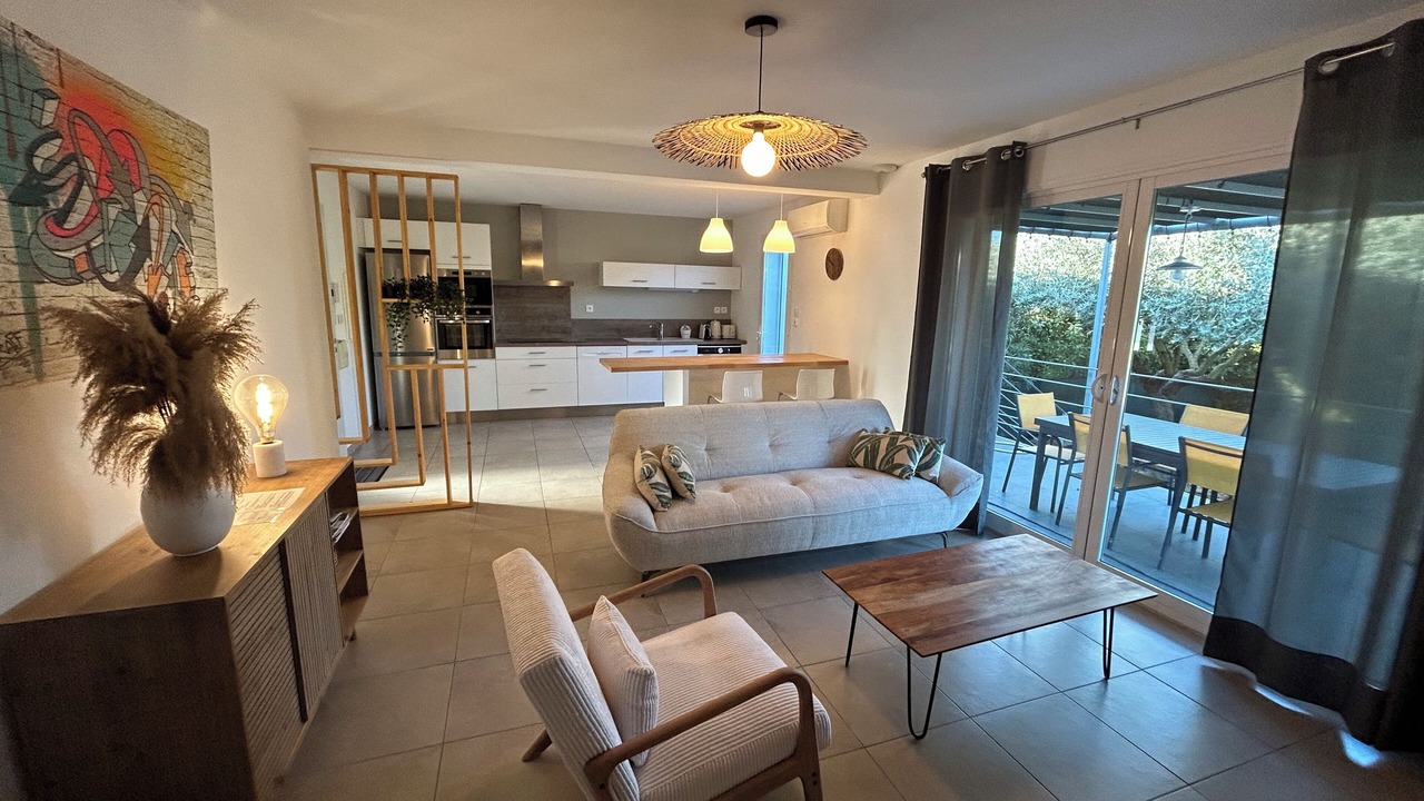 Photo of Livingroom in Moussac