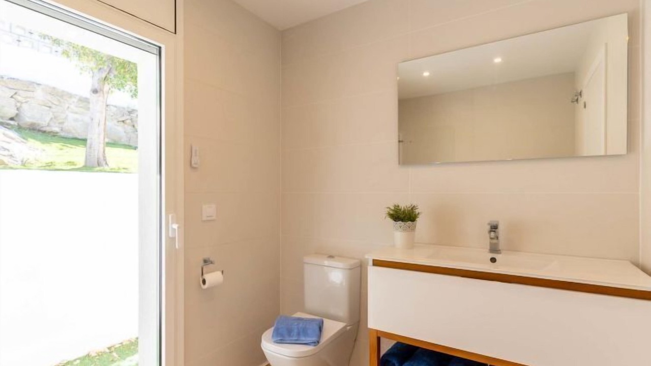 Photo of Bathroom in Roses Town Center