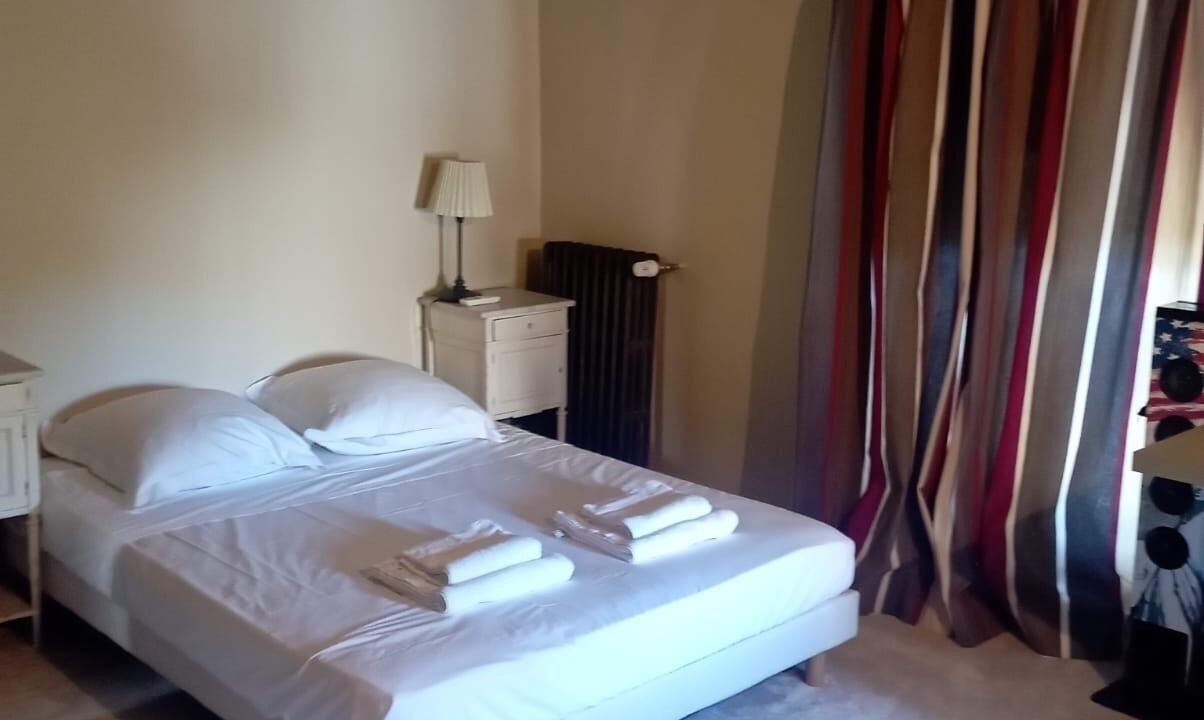 Photo of Bedroom in Entraigues-sur-la-Sorgue
