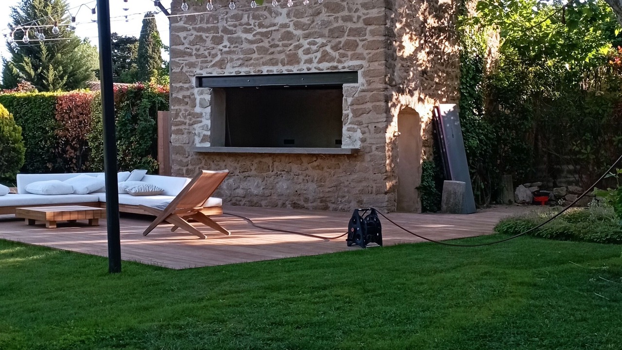 Photo of Patio Balcony in Entraigues-sur-la-Sorgue