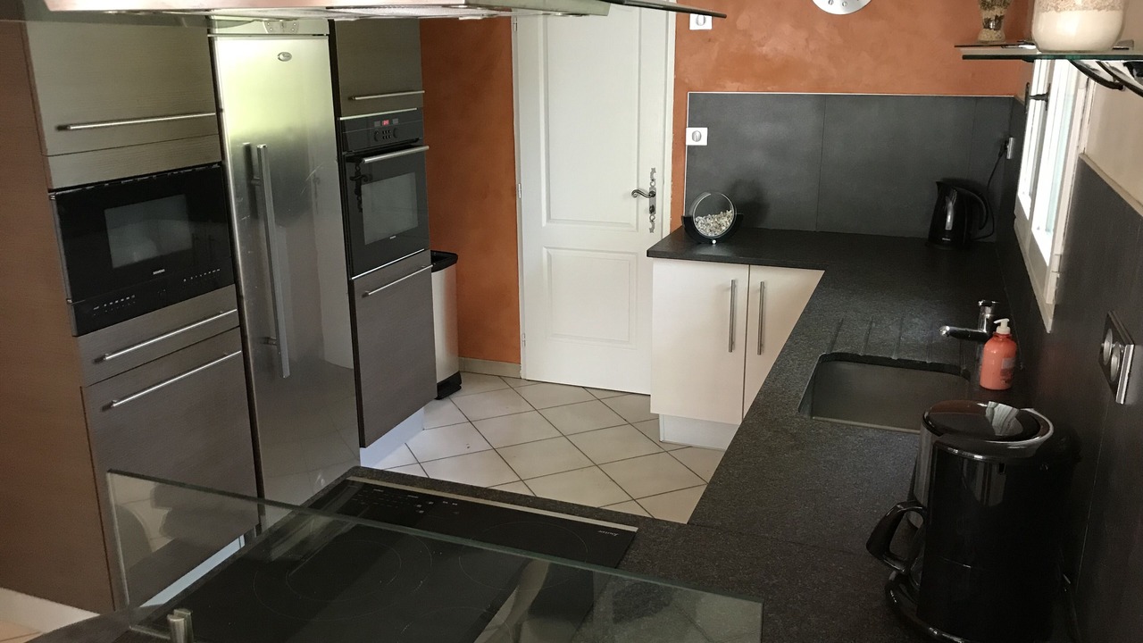 Photo of Kitchen in Russan