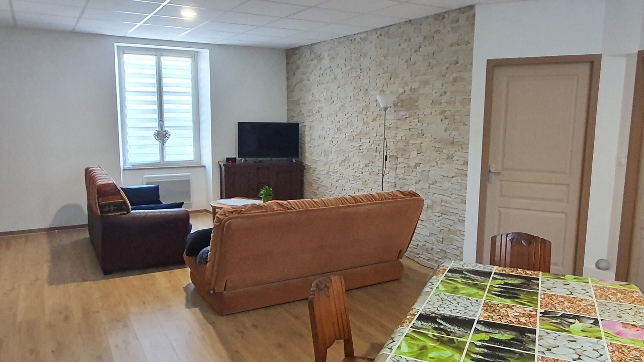 Photo of Livingroom in Ep 21 - Saint-Paul