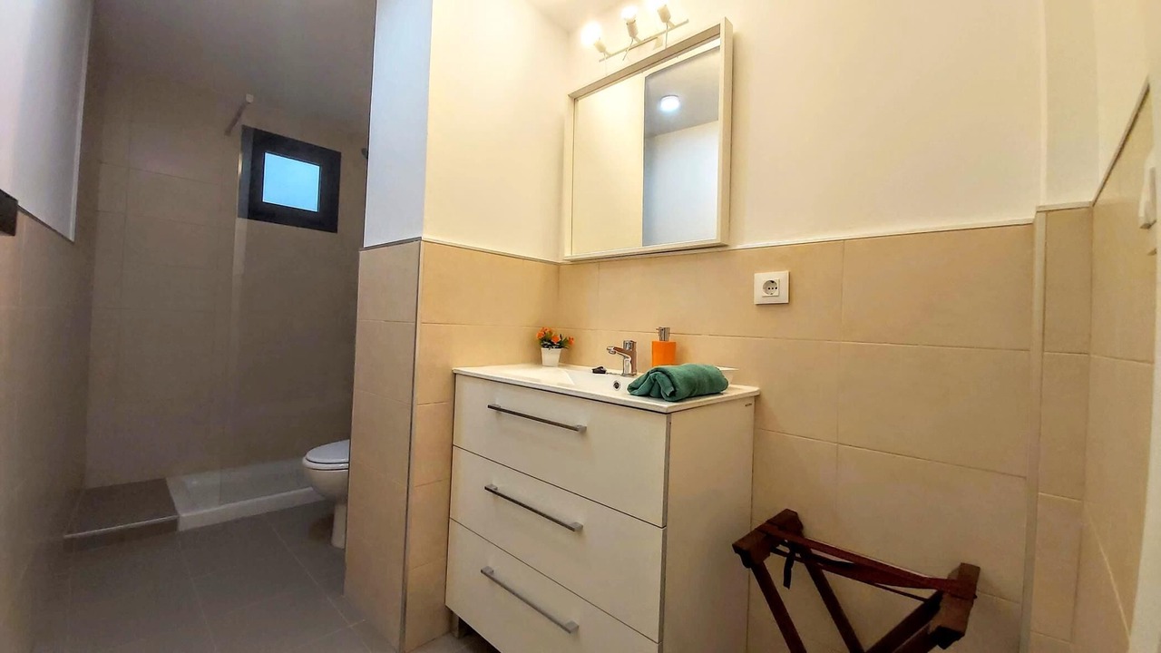 Photo of Bathroom in Feria
