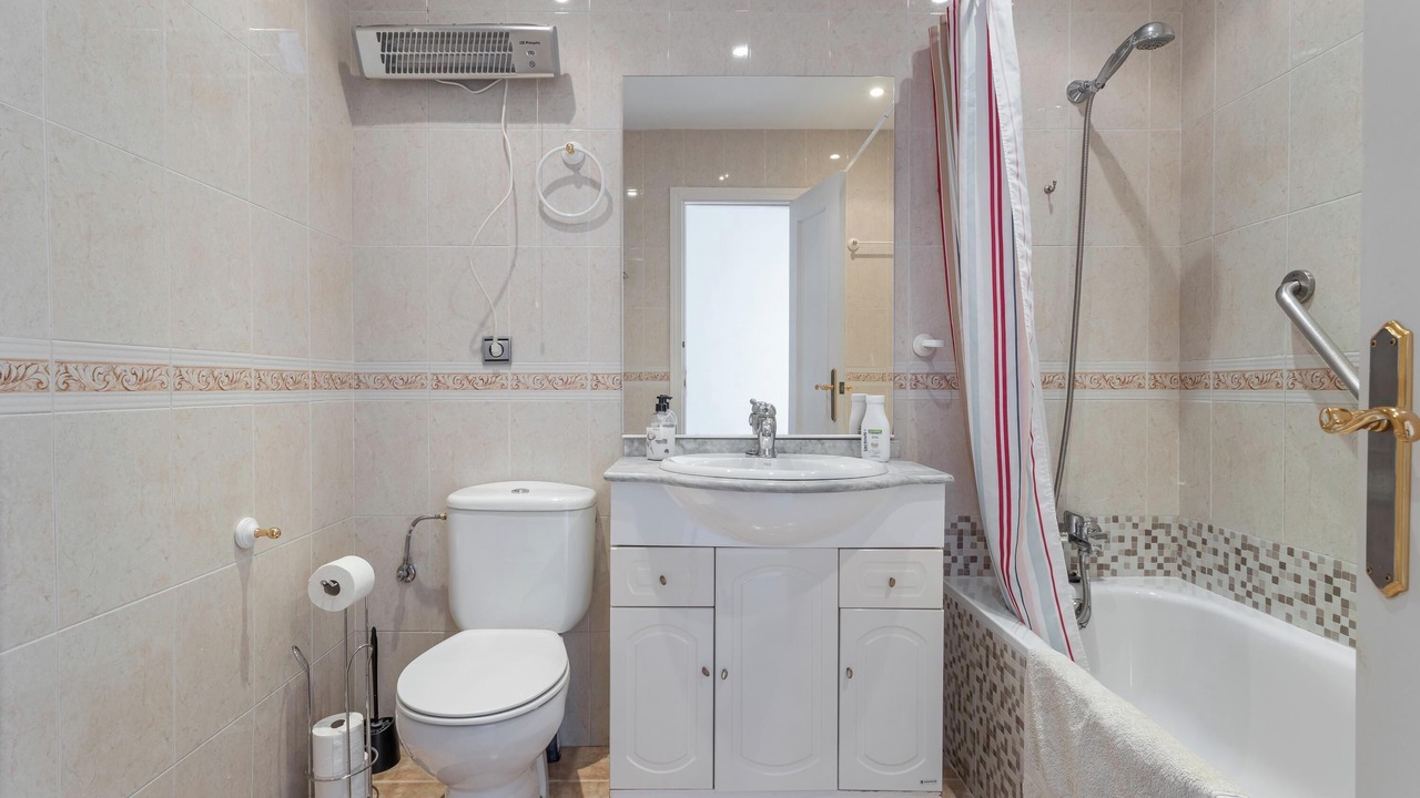 Photo of Bathroom in Nerja City Centre