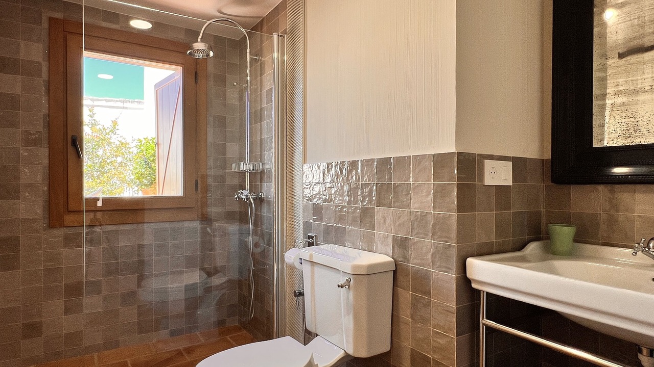 Photo of Bathroom in Oropesa