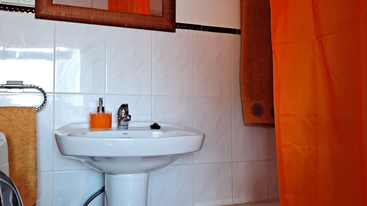 Photo of Bathroom in Feria