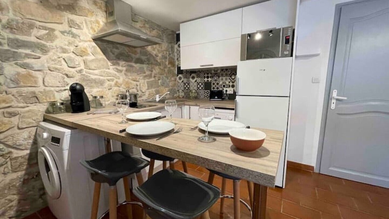Photo of Kitchen in Route d'Arles