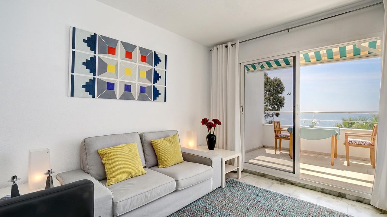 Photo of Livingroom in New Golden Mile