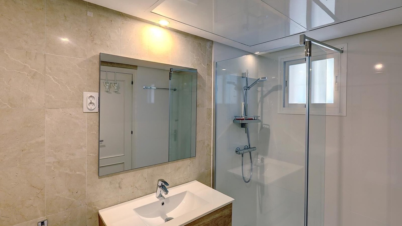 Photo of Bathroom in New Golden Mile