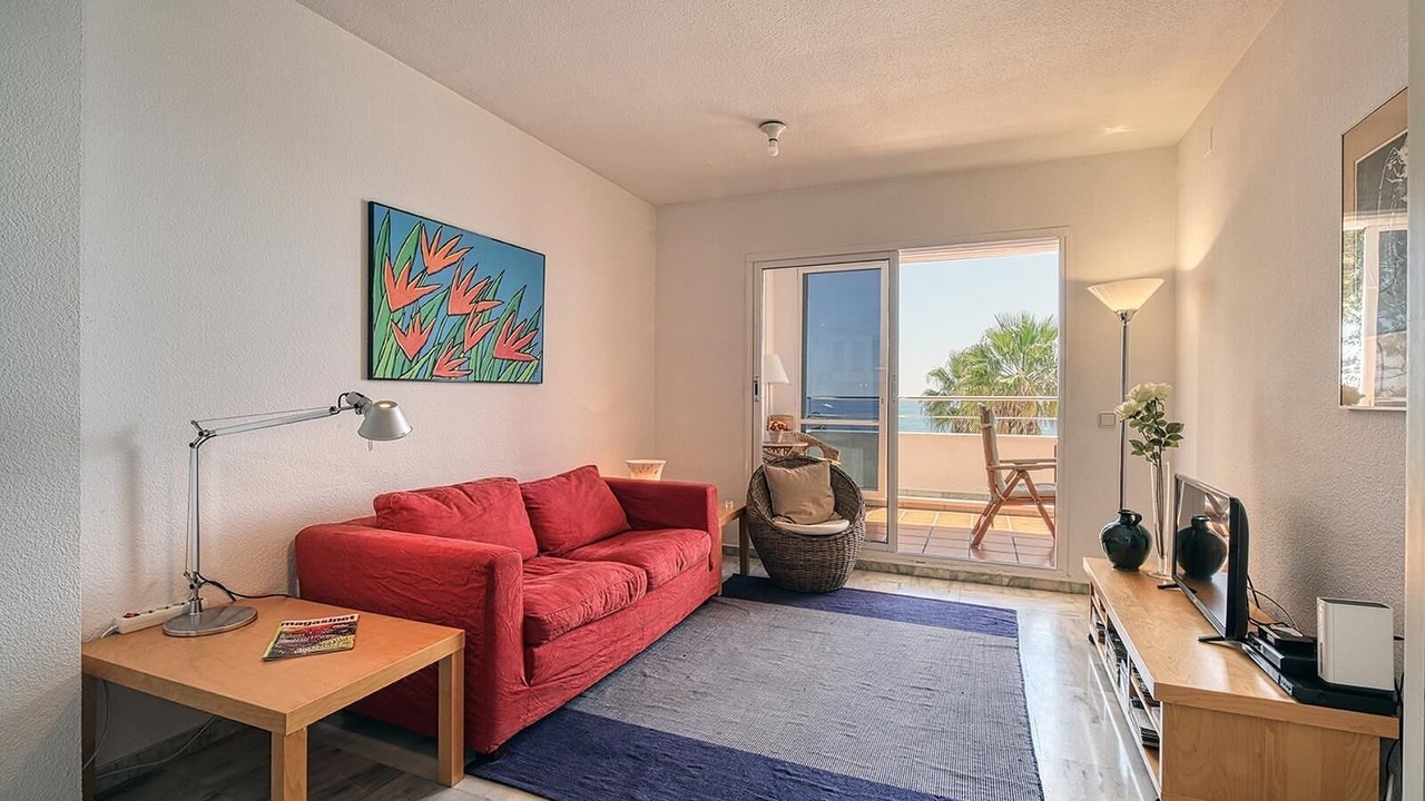 Photo of Livingroom in New Golden Mile