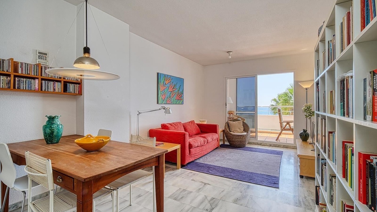 Photo of Livingroom in New Golden Mile