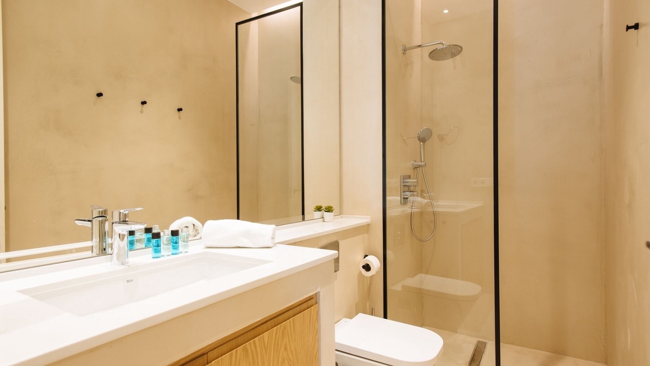 Photo of Bathroom in Feria