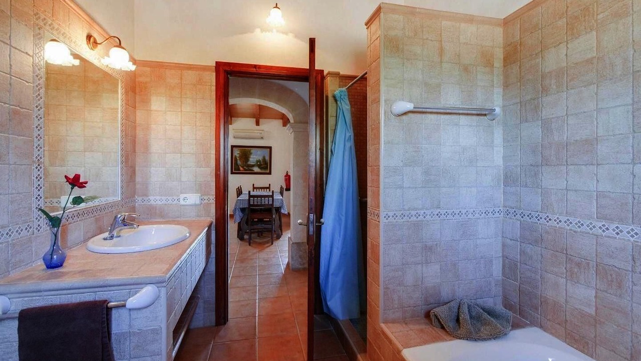 Photo of Bathroom in Campos