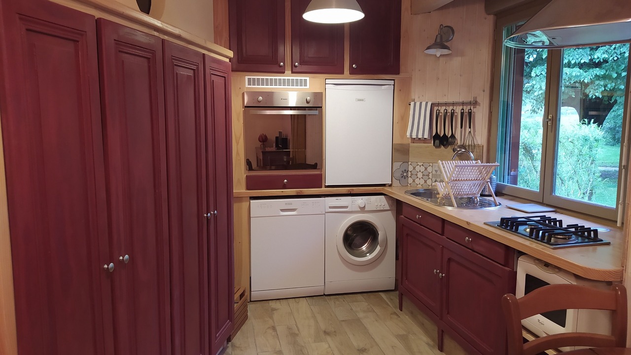 Photo of Kitchen in Simandre-sur-Suran
