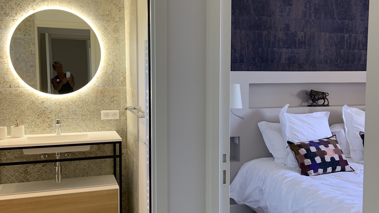 Photo of Bedroom in Maussane