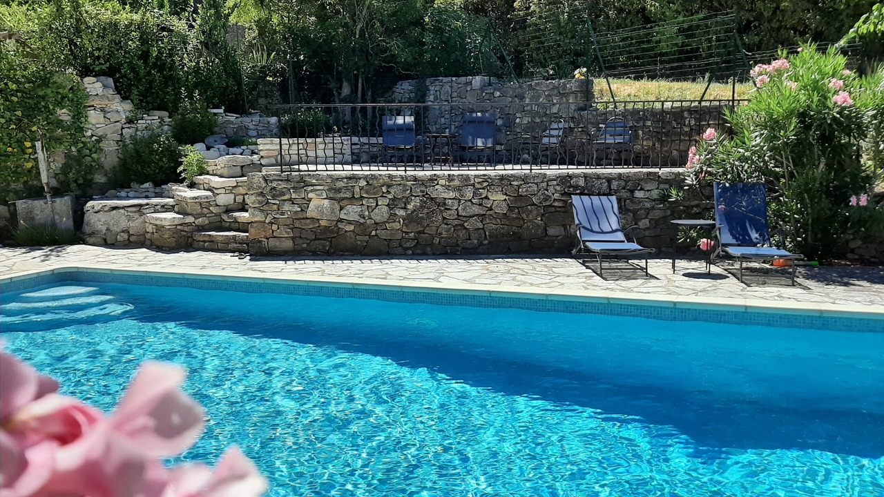 Photo of Outdoor in Saint-Andre-de-Roquepertuis