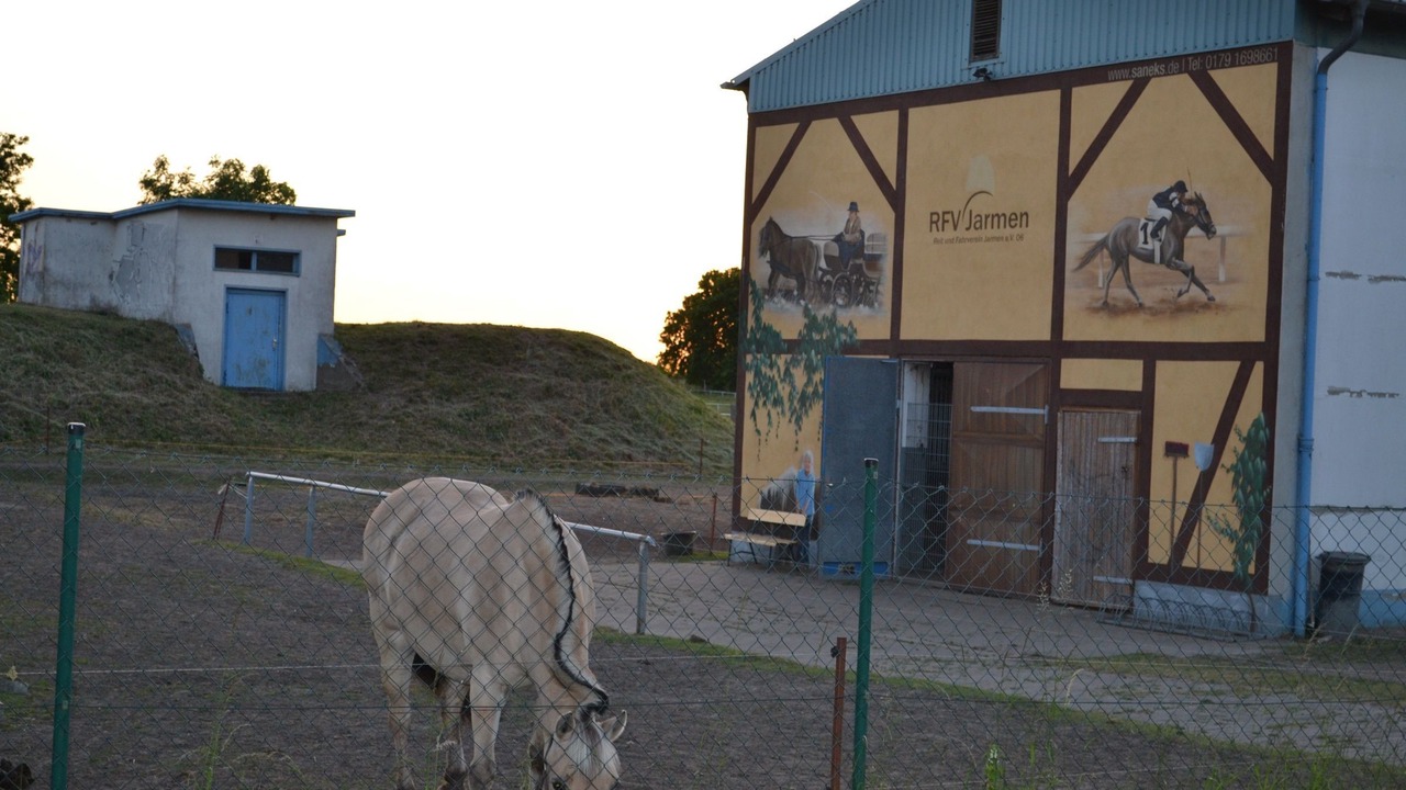 Photo of Others in Bentzin